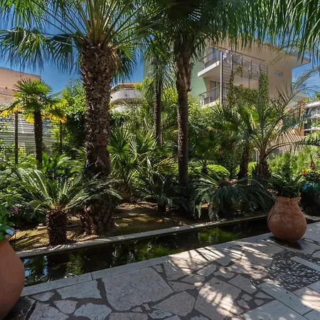 Apartment Mistral-rare 6 Pers, Parking, Wifi, ,clim, Piscines Antibes